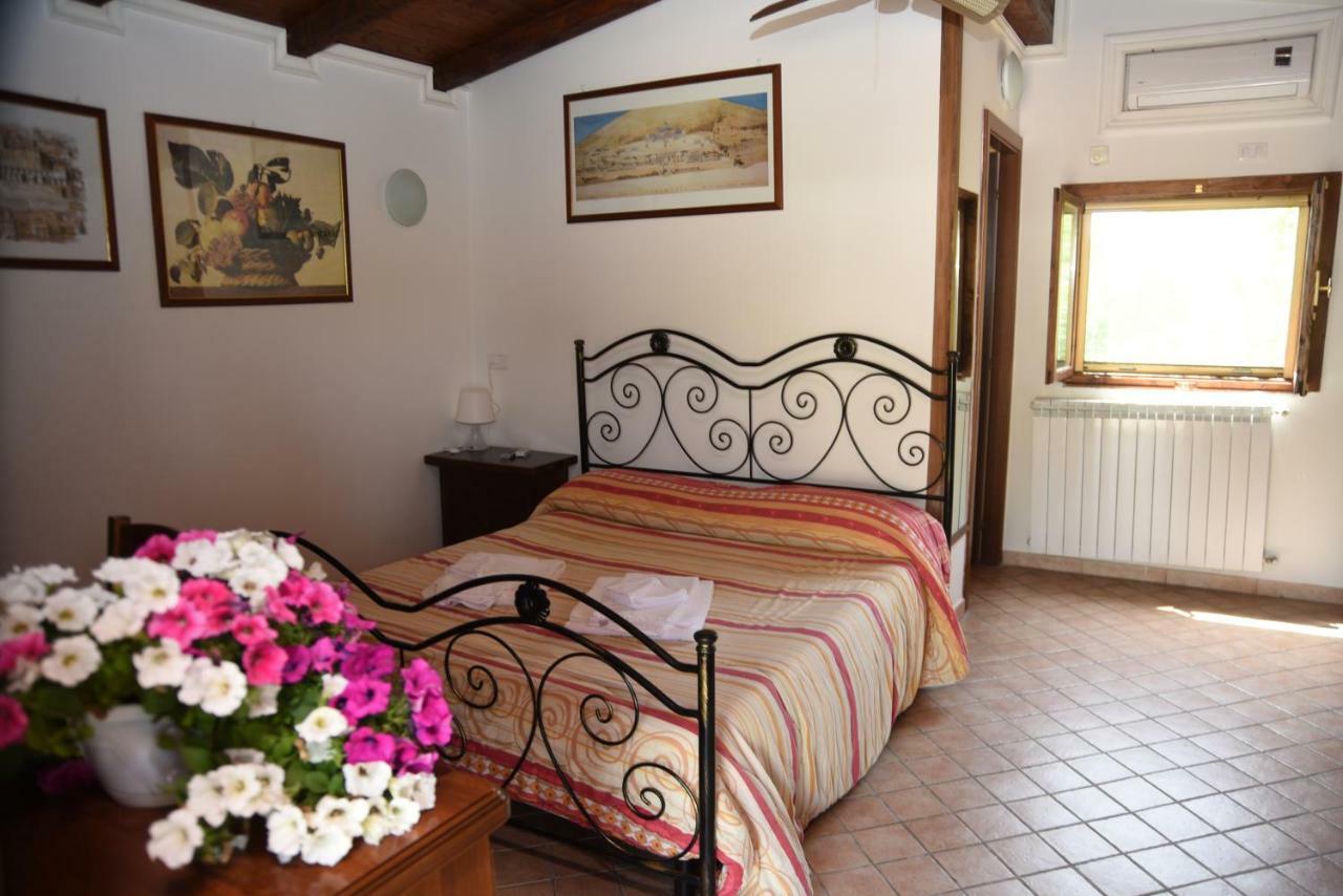 帕莱斯特里纳Agriturismo Casale Pepe别墅 外观 照片
